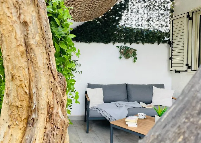 Pina Hvar Apartment